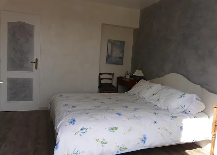 ベッド・アンド・ブレックファスト La Caillerie Chauvé