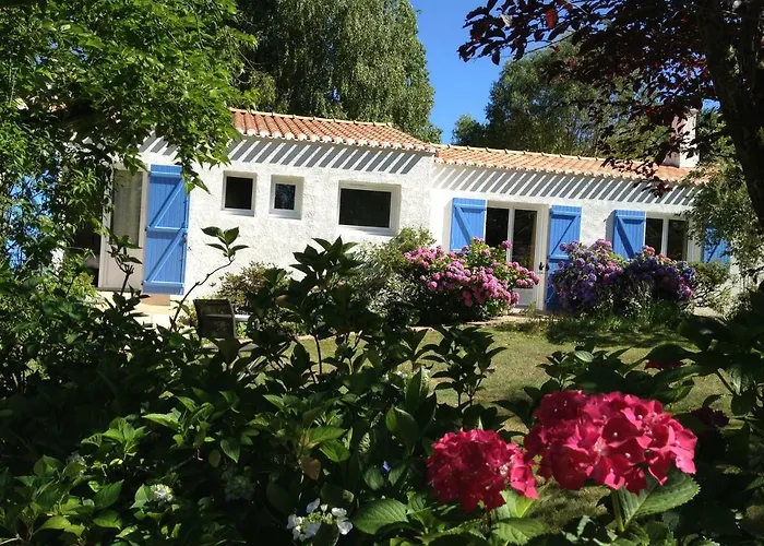 ベッド・アンド・ブレックファスト La Caillerie 3*